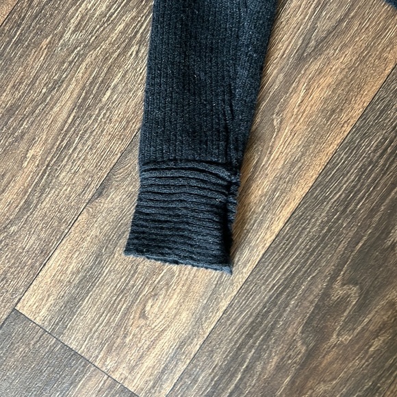 Storets Black Short Cardigan - Picture 2 of 3